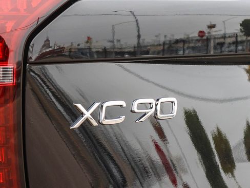 New 2026 Volvo XC90 T8 Plus image 28