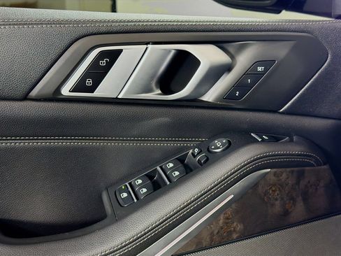 Used 2019 BMW X5 xDrive40i w/ Off-Road Package AWD/4WD image 21