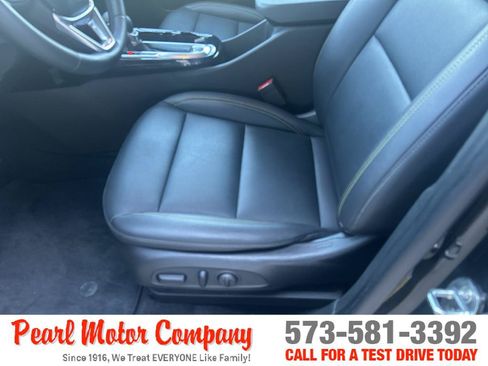 Certified 2024 Chevrolet Trax ACTIV w/ Sunroof Package FWD image 10