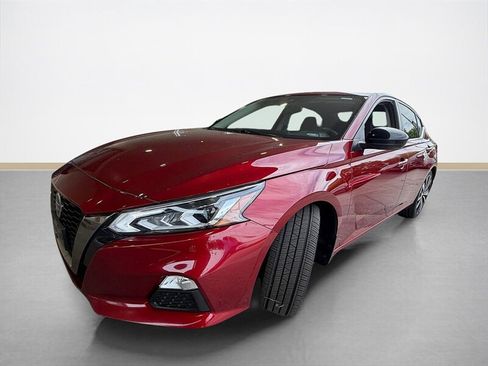 Used 2022 Nissan Altima 2.5 SR FWD image 8
