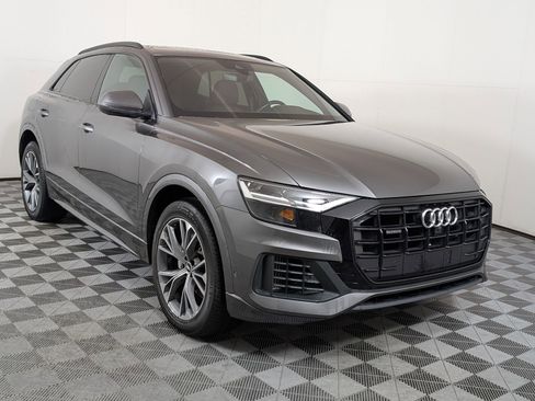 Used 2021 Audi Q8 Premium image 8