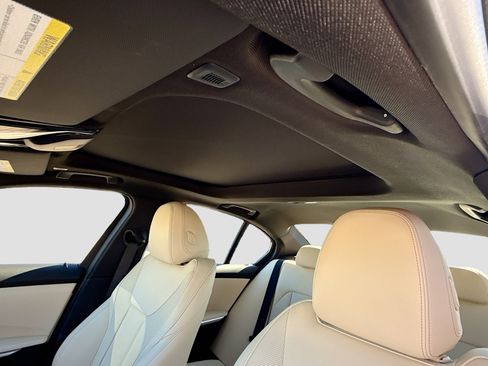 New 2026 BMW 330i Sedan w/ M Sport Package image 28