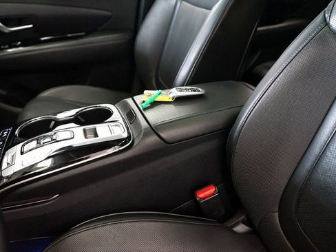 Used 2022 Hyundai Tucson Limited image 32