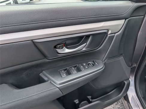Used 2019 Honda CR-V LX image 19