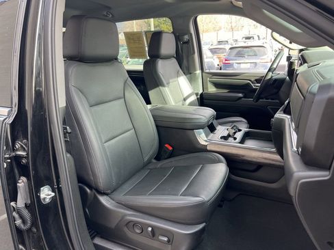 Used 2024 Chevrolet Silverado 2500 LTZ w/ LTZ Convenience Package image 23