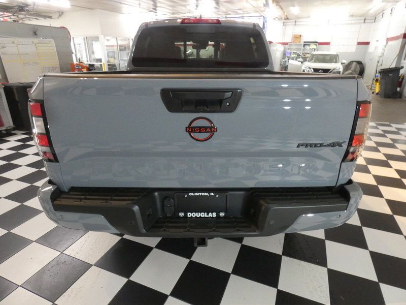 Used 2024 Nissan Frontier PRO-4X w/ Pro Premium Package AWD/4WD image 9