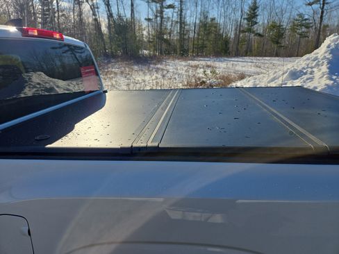 Certified 2025 Nissan Frontier S image 28