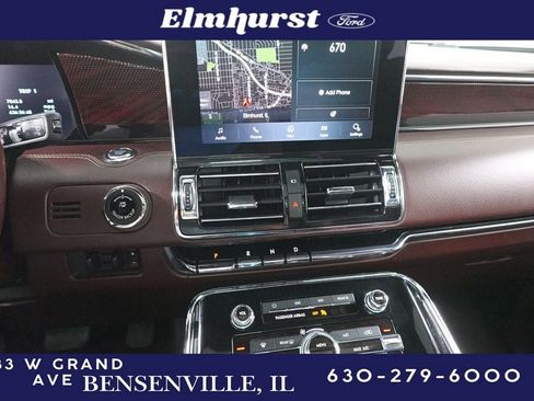 Used 2021 Lincoln Navigator Black Label image 17