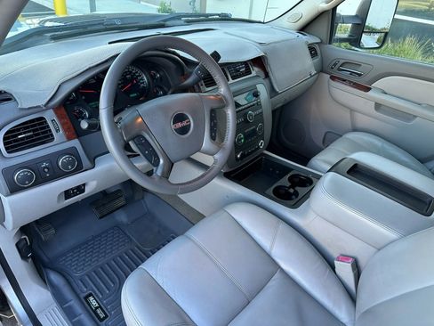 Used 2011 GMC Sierra 2500 SLT w/ SLT Convenience Package image 10