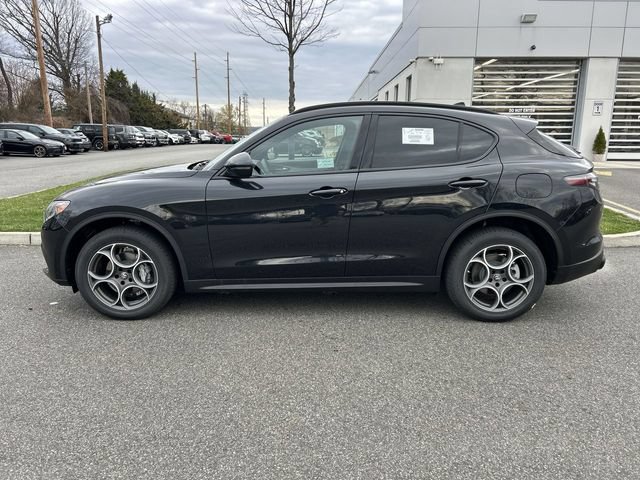 New 2026 Alfa Romeo Stelvio Sprint AWD/4WD image 5