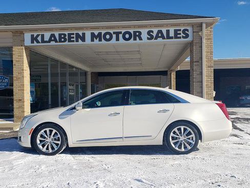 Used 2014 Cadillac XTS Luxury w/ Driver Awareness Package image 2