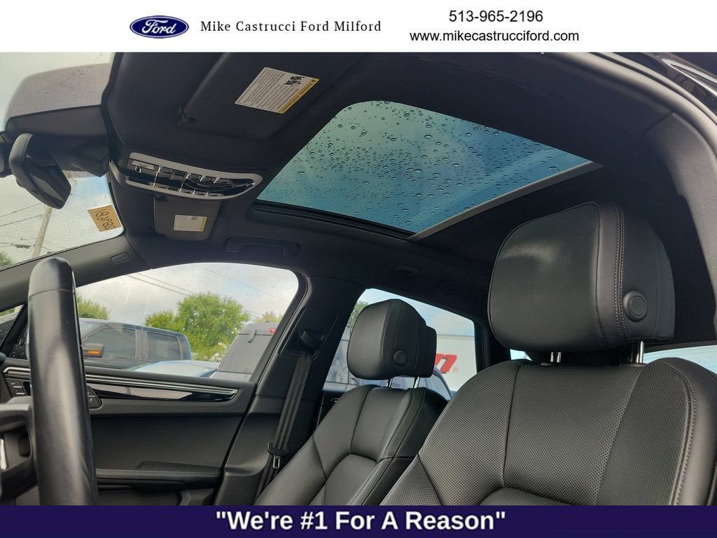 Used 2024 Porsche Macan AWD/4WD image 21