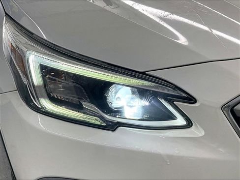 Used 2020 Subaru Outback Touring XT image 32