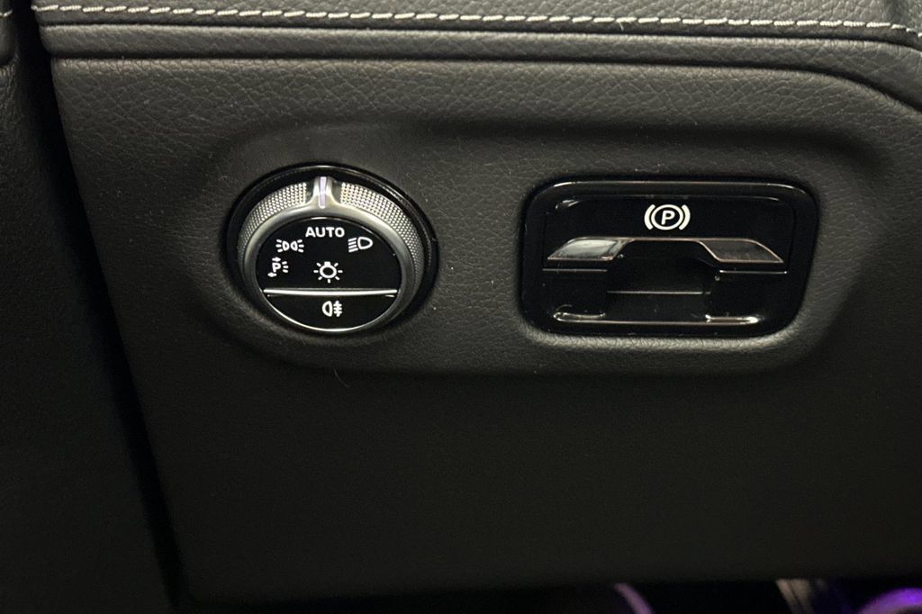 Certified 2023 Mercedes-Benz EQE 350+ 4MATIC Sedan image 33