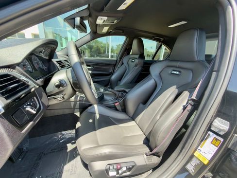 Used 2017 BMW M3 RWD image 8