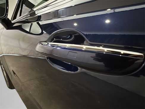 Certified 2025 Genesis GV70 3.5T Sport image 5