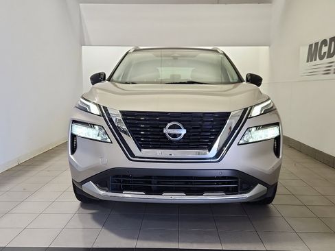 Used 2023 Nissan Rogue Platinum w/ Platinum Premium Package image 3