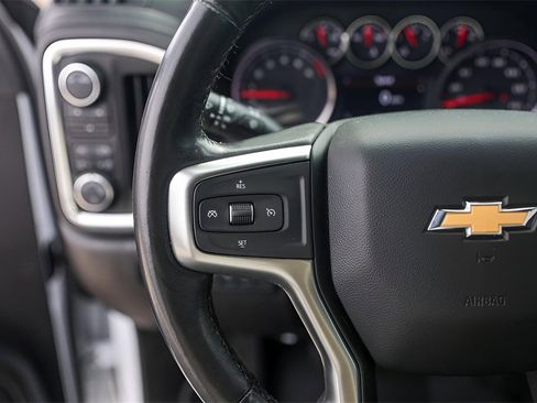 Used 2022 Chevrolet Silverado 2500 LT w/ Convenience Package image 16