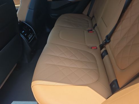 Used 2026 BMW X5 sDrive40i RWD image 13