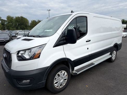 Used 2025 Ford Transit 250 Low Roof w/ Exterior Upgrade Package RWD image 8