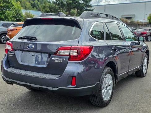 Used 2016 Subaru Outback 2.5i Premium AWD/4WD image 9