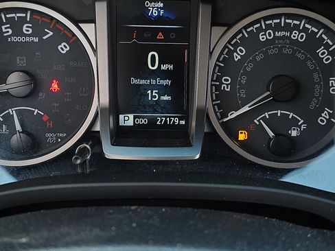 Used 2023 Toyota Tacoma Trail Edition w/ Trail Edition image 18