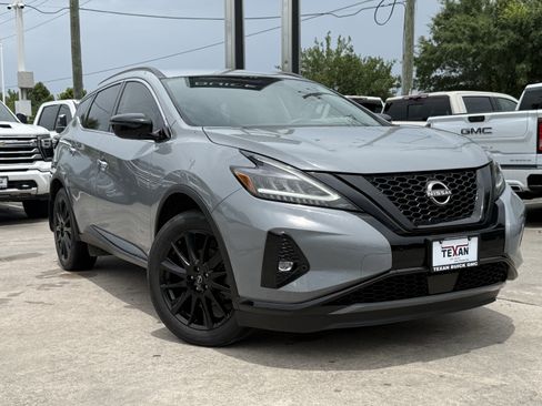 Used 2024 Nissan Murano SV w/ SV Midnight Edition Package FWD image 2