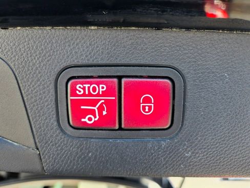 Used 2019 Mercedes-Benz GLC 300 image 20