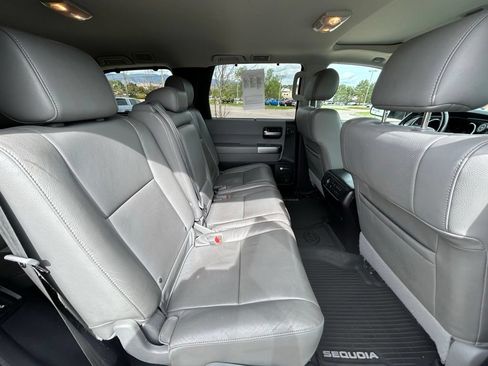 Used 2022 Toyota Sequoia Limited AWD/4WD image 28