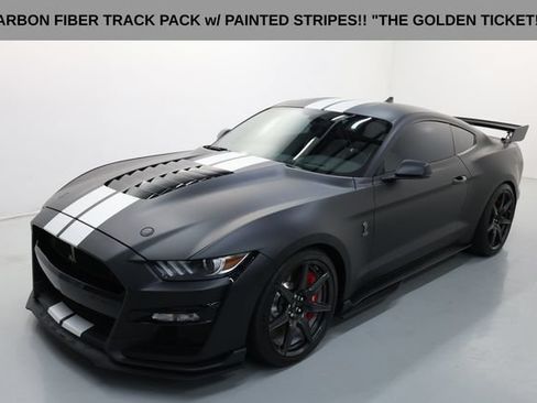 Used 2021 Ford Mustang Shelby GT500 w/ Carbon Fiber Track Pack RWD image 13