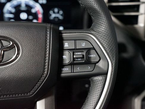 Used 2025 Toyota Tundra Limited image 15