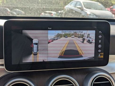 Used 2022 Mercedes-Benz GLC 300 4MATIC image 23