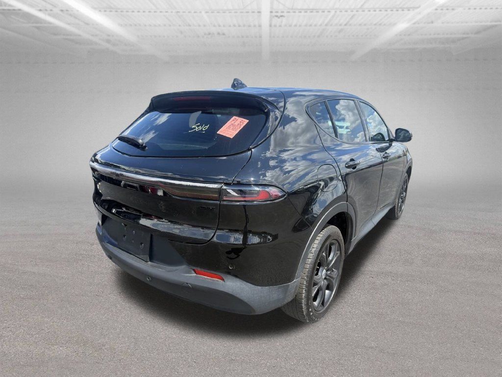 Used 2023 Dodge Hornet GT w/ GT Blacktop Package AWD/4WD image 4