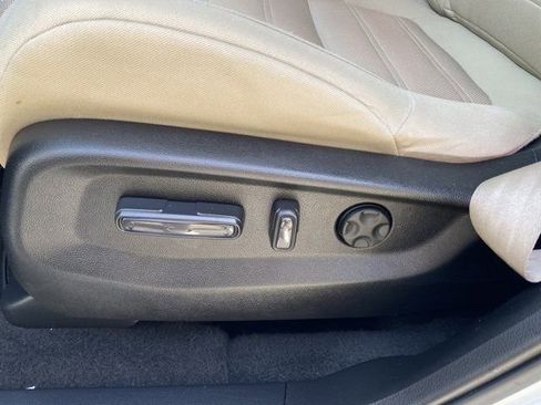 Used 2022 Honda CR-V EX image 21