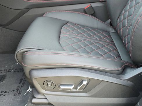 New 2026 Audi Q7 3.0T Prestige image 18