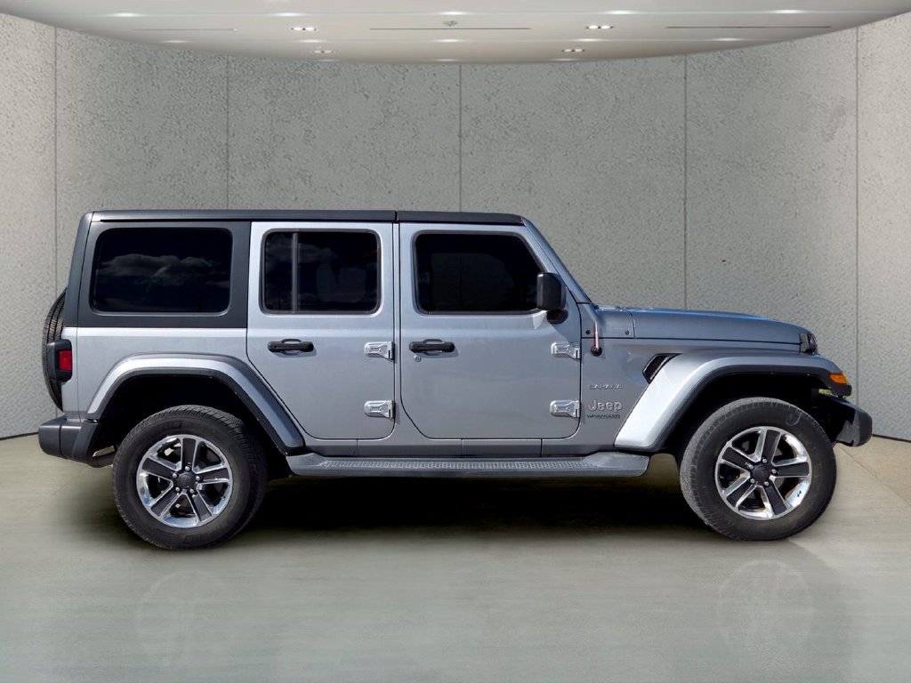 Used 2019 Jeep Wrangler Unlimited Sahara AWD/4WD image 4