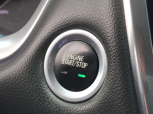Used 2021 Chevrolet Traverse LT AWD/4WD image 22