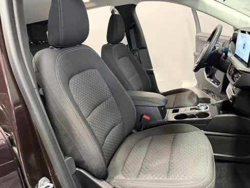 Used 2023 Ford Escape Active w/ Tech Pack #2 AWD/4WD image 24