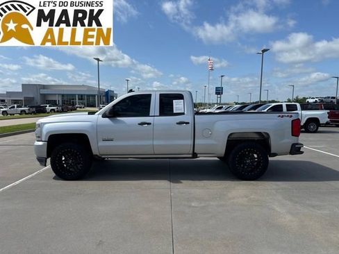 Used 2019 Chevrolet Silverado 1500 Custom w/ Texas Edition AWD/4WD image 3