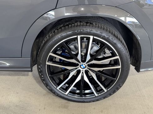 New 2026 BMW X6 xDrive40i w/ Climate Comfort Package image 25