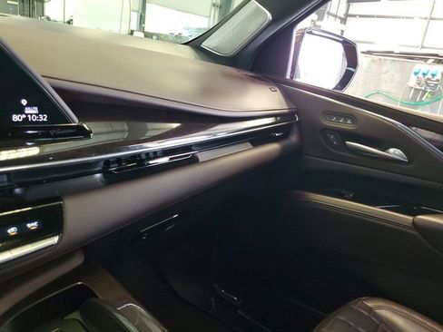 Used 2023 Cadillac Escalade Sport Platinum w/ LPO, ONYX Package AWD/4WD image 25