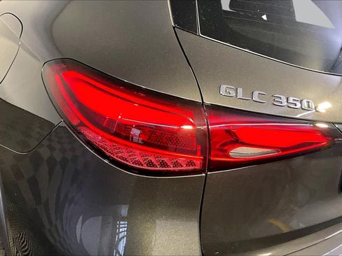 New 2027 Mercedes-Benz GLC 350e 4MATIC image 5