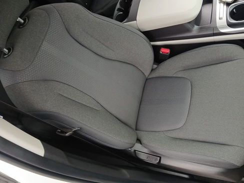 Certified 2024 Kia Carnival LX image 24