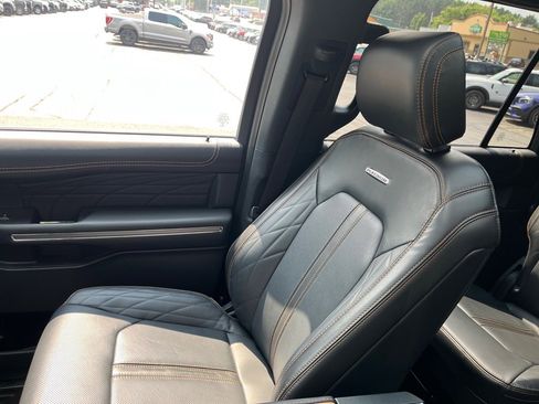 Used 2022 Ford Expedition Max Platinum image 19