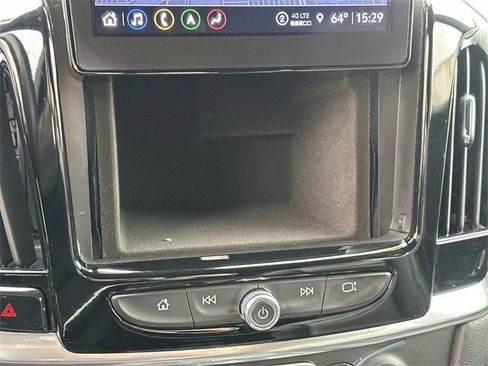 Used 2022 Chevrolet Traverse RS image 41