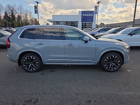 New 2026 Volvo XC90 T8 Plus w/ Protection Package Premier AWD/4WD image 9