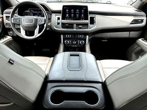 Used 2021 GMC Yukon SLT w/ SLT Premium Package RWD image 32