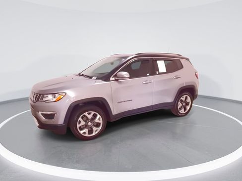 Used 2021 Jeep Compass Limited w/ Sun and Sound Group AWD/4WD image 6
