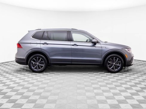 Used 2023 Volkswagen Tiguan SE AWD/4WD image 7