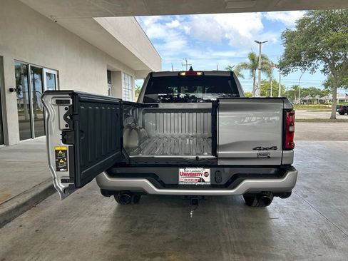 Used 2025 RAM 1500 Big Horn AWD/4WD image 35